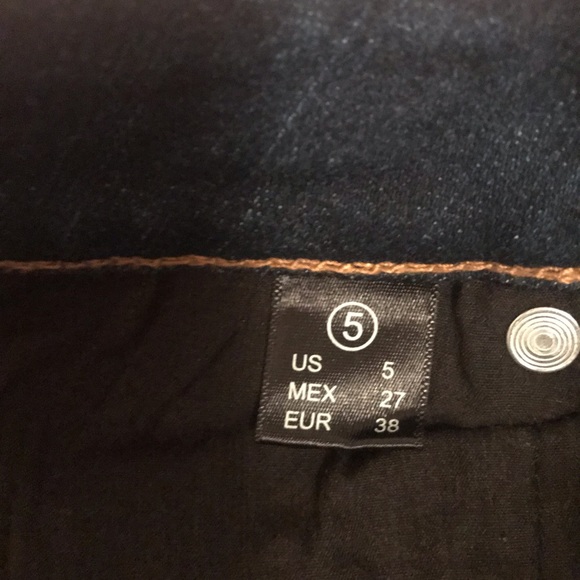 Enjean Jeans super stretchy and soft. size 5 - Picture 2 of 4